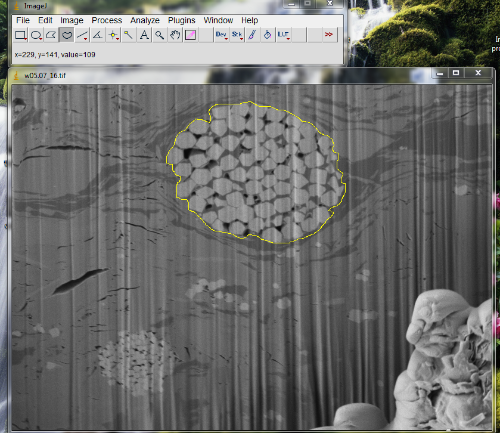 Yellow outline is used to mark the boundary of the particles that I am working on